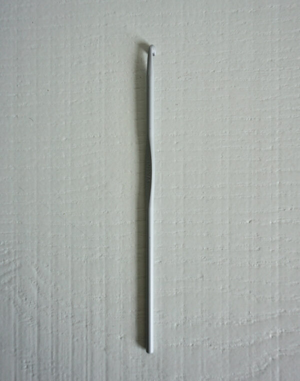 Haaknaald KnitPro 3,5 mm – grijs aluminium Grijze aluminium haaknaald van KnitPro met een diameter van 3,5 mm